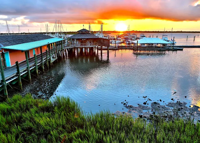 Luxury hotel only: The Conch House Marina Resort